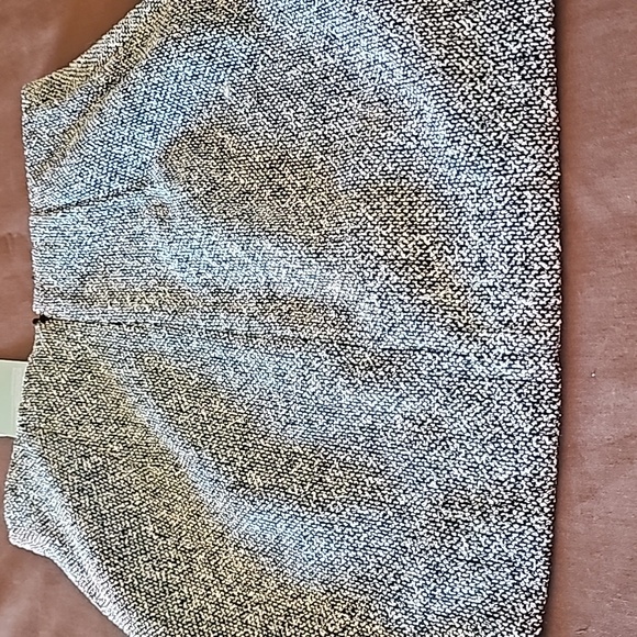 H&M Textured Mini Skirt - Picture 4 of 4